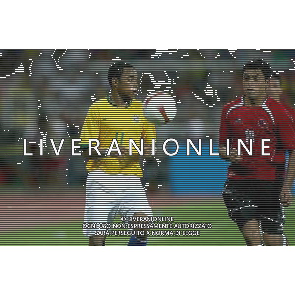 INTERNATIONAL FOOTBALL COPA AMERICA VENEZUELA 2007 BRAZIL-CHILE 6-1 (Stadium J. Antonio Anzoategui Puerto La Cruz ) ROBINHO ( BRAZIL ) - JARA GONZALO (CHILE) ph GPG/ag aldo liverani s.a.s.
