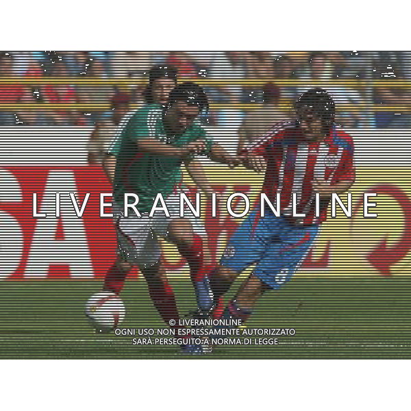 INTERNATIONAL FOOTBALL COPA AMERICA VENEZUELA 2007 MEXICO-PARAGUAY 6-1 ( Stadium Maturin ) CACHO JUAN CARLOS (Mex)_EDGAR BARRETO (Para) 