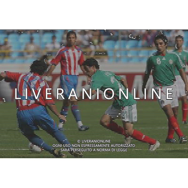 INTERNATIONAL FOOTBALL COPA AMERICA VENEZUELA 2007 MEXICO-PARAGUAY 6-1 ( Stadium Maturin ) NERY CASTILLO (Mex) _CRISTIAN RIVEROS (Para) 
