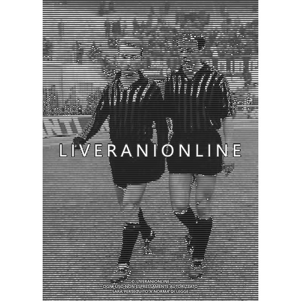 Giovanni Trapattoni Calciatore con la maglia del Milan con Gilberto Noletti ph archivio Ag. Aldo Liverani Retrospettiva