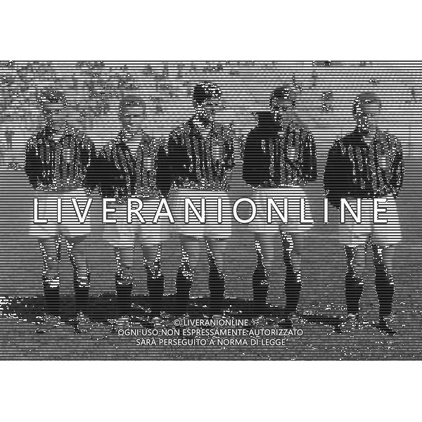 Giovanni Trapattoni Calciatore con la maglia del Milan con Ferrario, Salvadore, Noletti e Pelagalli ph archivio Ag. Aldo Liverani Retrospettiva