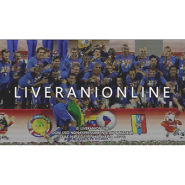 BRASILE-ARGENTINA 3-0 (Stadium Pachencho Romero Maracaibo ) FINALE COPPA AMERICA VENEZUELA 2007 / FINAL MATCH 15/07/2007 NELLA FOTO I GIOCATORI DEL BRASILE FESTEGGIANO LA VITTORIA DEL TROFEO CON LA COPPA (BRAZILIAIN PLAYERS JUBILEE WITH THE TROPHY) PH GPG/AG. ALDO LIVERANI ONLY ITALY 