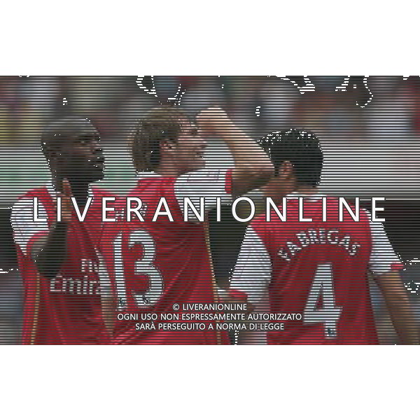 Alexandre Hleb celebrates his goal , Arsenal v Inter Milan , Emirates Cup, The Emirates Stadium, London, Date 280707, Picture by Ian Kington mobile 07884001265, (IPS PHOTO AGENCY) - 21 Delisle road - London SE28 0JD- tel: 020 88 55 1 008 - fax: 020 88 55 1037 - ISDN: 020 88 55 1039 English Premier and Football League images are only to be used in an editorial context, images are not allowed to be published on another internet site unless a licence has been obtained from DataCo Ltd +44 207 864 9121. AG ALDO LIVERANI