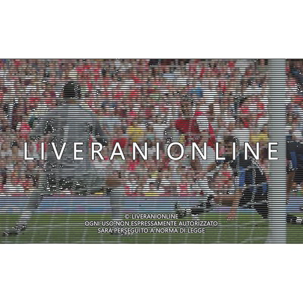 Robin van Persie scores his goal, 2-1 , Arsenal v Inter Milan , Emirates Cup, The Emirates Stadium, London, Date 280707, Picture by Ian Kington mobile 07884001265, (IPS PHOTO AGENCY) - 21 Delisle road - London SE28 0JD- tel: 020 88 55 1 008 - fax: 020 88 55 1037 - ISDN: 020 88 55 1039 English Premier and Football League images are only to be used in an editorial context, images are not allowed to be published on another internet site unless a licence has been obtained from DataCo Ltd +44 207 864 9121.ess a licence has been obtained from DataCo Ltd +44 207 864 9121. AG ALDO LIVERANI