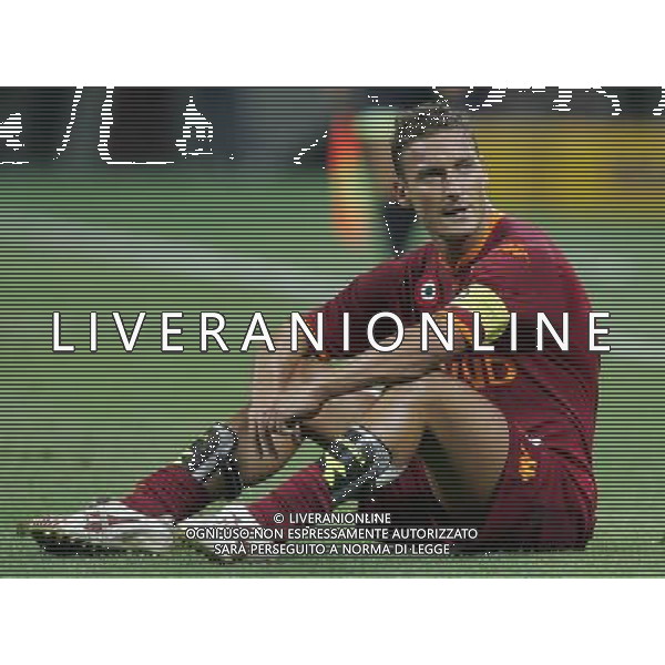 Inter - Roma SuperCoppa Italiana Milano 19/08/2007 nella foto francesco totti a terra ph Ag. Aldo Liverani