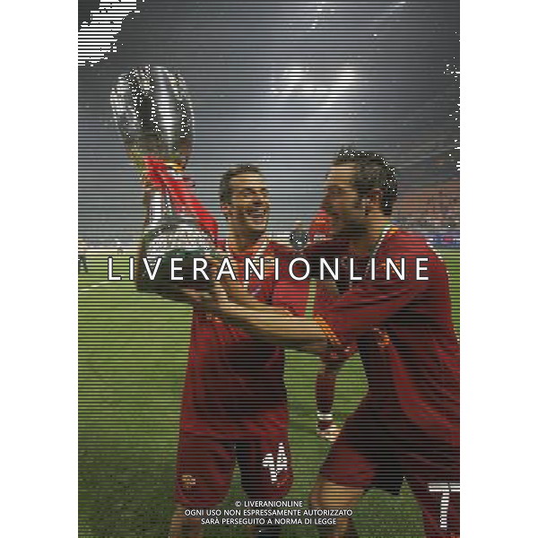 Inter - Roma SuperCoppa Italiana Milano 19/08/2007 Festeggiamenti dei giocatori della roma vincitori della Coppa ph Ag. Aldo Liverani