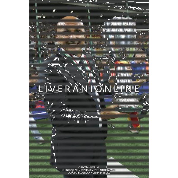 Inter - Roma SuperCoppa Italiana Milano 19/08/2007 Festeggiamenti dei giocatori della roma vincitori della Coppa nella foto luciano spalletti con il trofeo ph Ag. Aldo Liverani