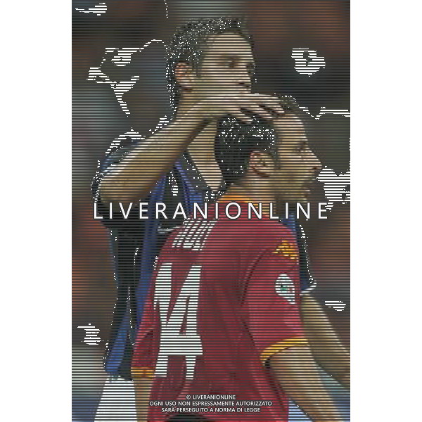 Milano 19 agosto 2007 Inter-Roma Supercoppa Italiana 2007 nella foto: Chivu Cristian e Giuly Ludovic foto Andry / Ag. Aldo Liverani