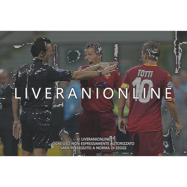 Milano 19/08/2007 Supercoppa Italiana 2007 inter-roma 0:1 nella foto taddei e totti discutono con banti ph marco luzzani/ag aldo liverani s.a.s.