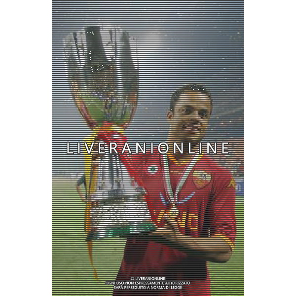 Milano 19/08/2007 Supercoppa Italiana 2007 inter-roma 0:1 nella foto mancini con la coppa ph marco luzzani/ag aldo liverani s.a.s.