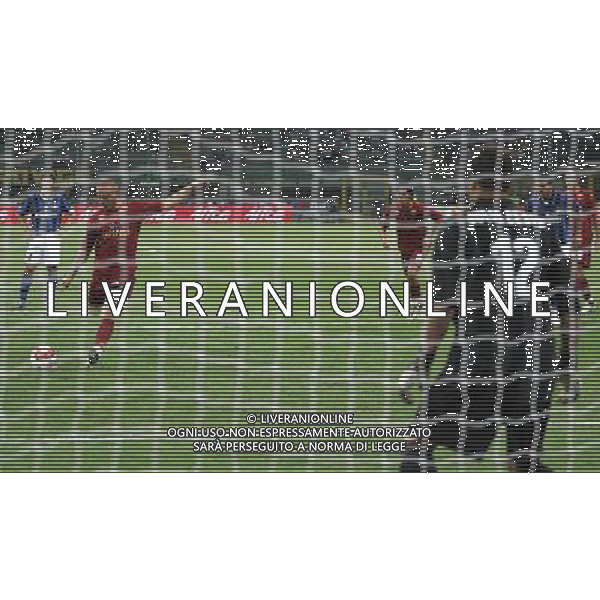 Milano 19/08/2007 Supercoppa Italiana 2007 inter-roma 0:1 nella foto rigore de rossi ph marco luzzani/ag aldo liverani s.a.s.