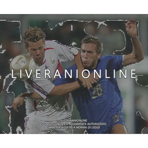 La Spezia 21 agosto 2007 Italia - Francia Under 21 amichevole nella foto: Lupoli e Josse foto Andry / Ag. Aldo Liverani