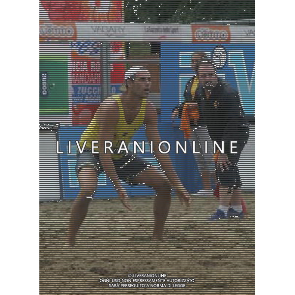 MILANO 31 AGOSTO 2007 BEACH TOUR 2007 NELLA FOTO: BERNARBE MAGLIA GIALLA PH FRANCESCO BONFANTI-AG ALDO LIVERANI 