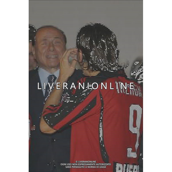 Milan - Siviglia SuperCoppa Europea Monaco Montecarlo 31/08/2007 Premiazione e festeggiamenti dei giocatori del Milan vincitori della Coppa nella foto Silvio Berlusconi si congratula con Filippo Inzaghi ph Ag. Aldo liverani