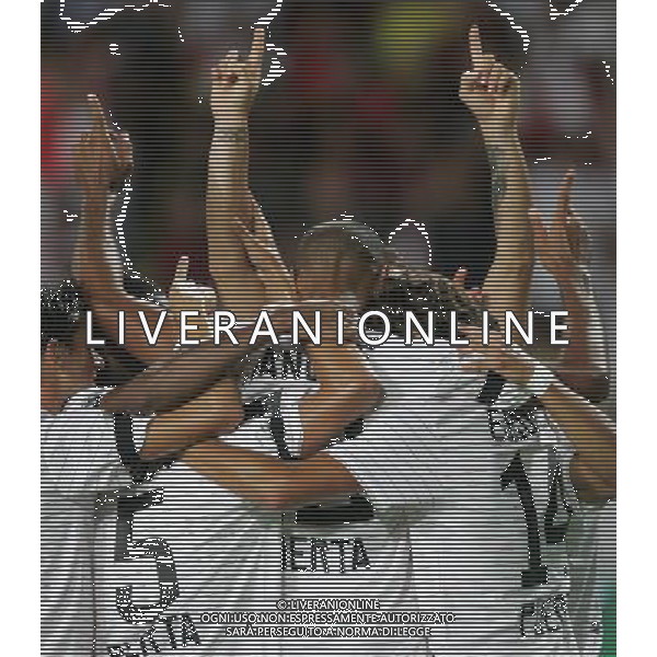 Milan - Siviglia SuperCoppa Europea Monaco Montecarlo 31/08/2007 nella foto abbracci esultanza dopo il gol di Renato ph Ag. Aldo liverani