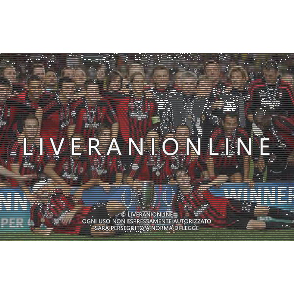 Montecarlo Monaco 31-08-2007 supercoppa europea 2006/07 milan-siviglia 3:1 nella foto festeggiamenti e premiazione gruppo milan ph marco luzzani/ag aldo liverani s.a.s.