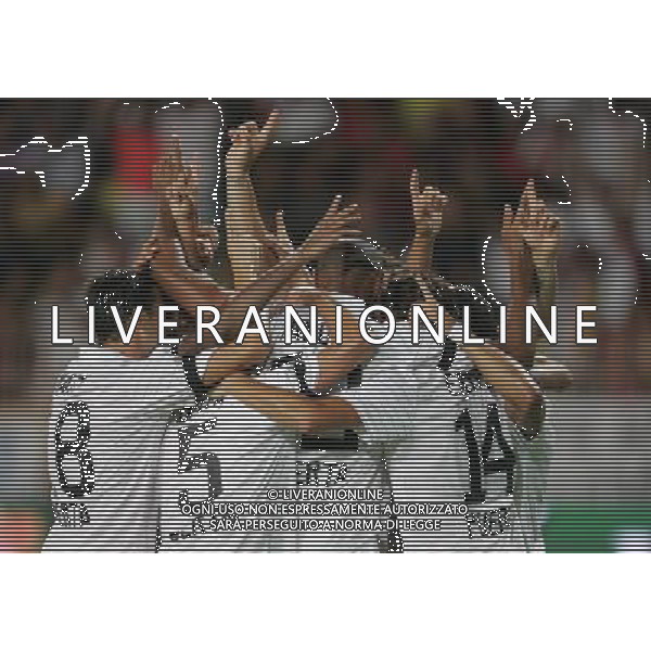 Montecarlo 31 agosto 2007 Ac Milan - Siviglia Supercoppa Europea nella foto: esultanza siviglia con dedica a Puerta Antonio foto Andry / Ag. Aldo Liverani 