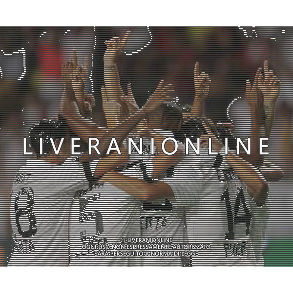 Montecarlo 31 agosto 2007 Ac Milan - Siviglia Supercoppa Europea nella foto: esultanza siviglia con dedica a Puerta Antonio foto Andry / Ag. Aldo Liverani 