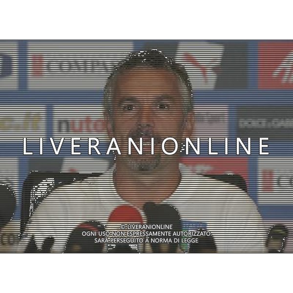 ALLENAMENTO NAZIONALE ITALIANA A COVERCIANO 04/09/2007 nella foto la conferenza stampa del CT Roberto Donadoni questa mattina ph Bucco/Ag. Aldo Liverani Sas