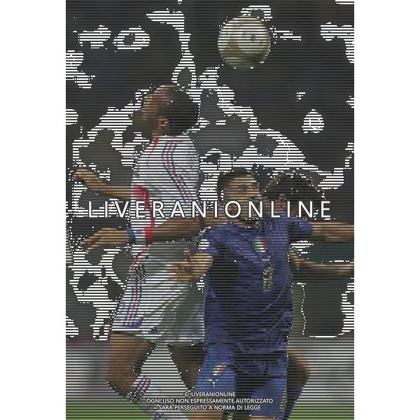 Italia - Francia Qualificazioni Europei 2008 08/09/2007 nella foto gennaro gattuso e thierry henry ph Agenzia Aldo Liverani Sas