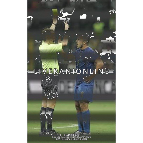Italia - Francia Qualificazioni Europei 2008 08/09/2007 nella foto gennaro gattuso discute con l\'arbitro lubos michel dopo l\'ammonizione ph Agenzia Aldo Liverani Sas