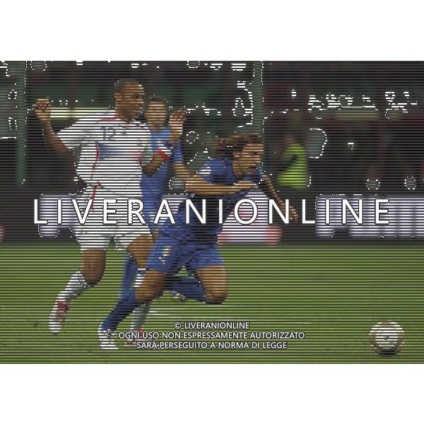 Italia - Francia Qualificazioni Europei 2008 08/09/2007 nella foto thierry henry e pirlo andrea ph Agenzia Aldo Liverani Sas