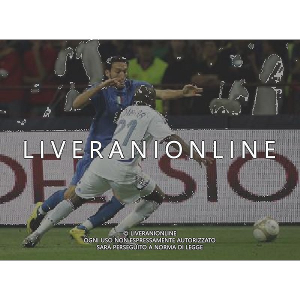 Italia - Francia Qualificazioni Europei 2008 08/09/2007 nella foto Gianluca zambrotta e diarra ph Agenzia Aldo Liverani Sas