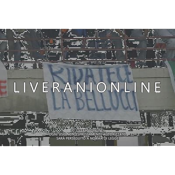 Italia - Francia Qualificazioni Europei 2008 08/09/2007 nella foto striscione dei tifosi italiani ph Agenzia Aldo Liverani Sas