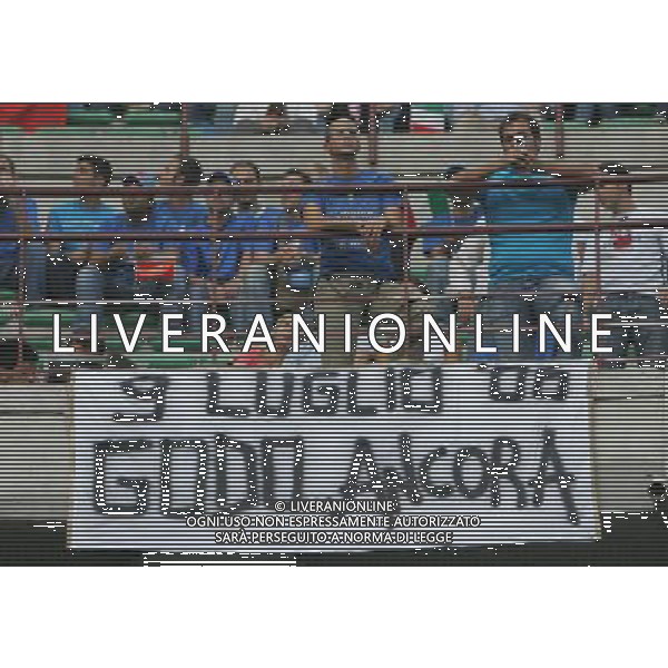 Italia - Francia Qualificazioni Europei 2008 08/09/2007 nella foto striscione dei tifosi italiani ph Agenzia Aldo Liverani Sas