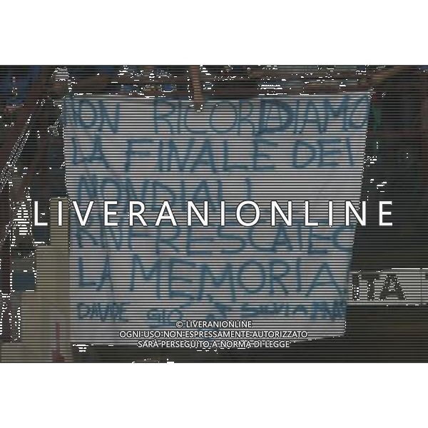 Italia - Francia Qualificazioni Europei 2008 08/09/2007 nella foto striscione dei tifosi italiani ph Agenzia Aldo Liverani Sas