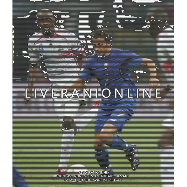 Italia - Francia Qualificazioni Europei 2008 08/09/2007 nella foto alessandro del piero e patrick vieira ph Agenzia Aldo Liverani Sas