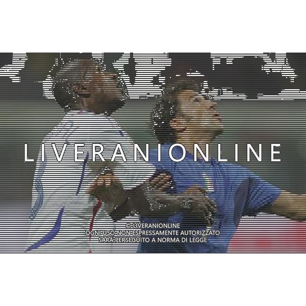 Milano 08-09-2007 Qualificazioni Europei 2008 italia-francia 0:0 nella foto del piero e abidal ph marco luzzani/ag aldo liverani s.a.s.