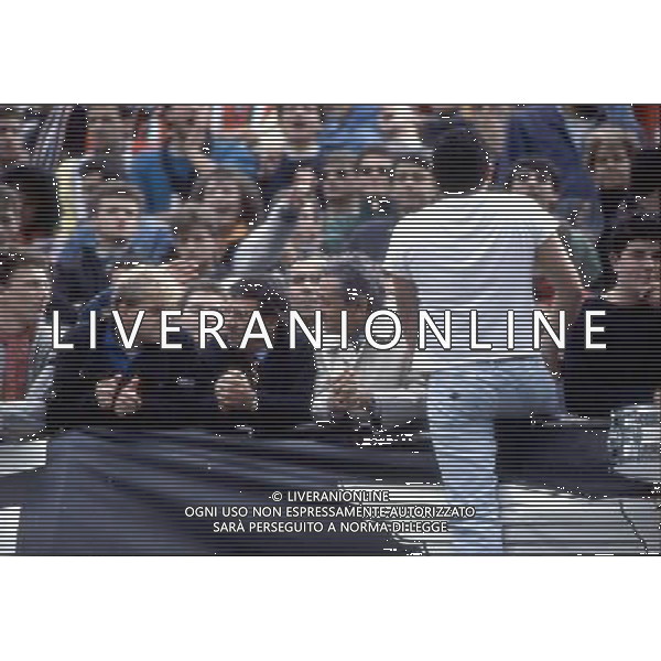 ASCOLI CALCIO 80/90 NELLA FOTO COSTANTINO ROZZI PR ASCOLI CALCIO in curva con giuseppe iachini AG ALDO LIVERANI