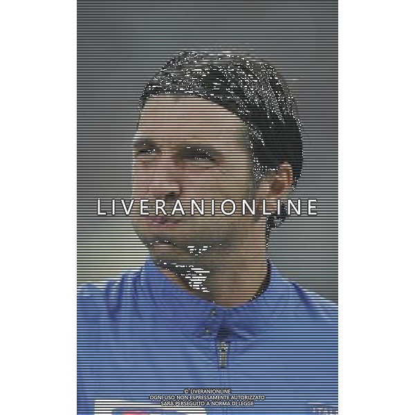Milano 8 settembre 2007 Italia - Francia qualificazioni Euro 2008 nella foto: Buffon Gianluigi si rammarica per i fischi dei tifosi italiani durante l\'inno nazionale francese foto Andry / Ag. Aldo Liverani
