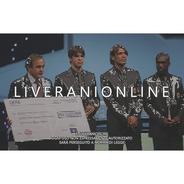 Montecarlo Monaco 30/08/2007 sorteggi champions league 2007/08 nella foto platini michel con l\'assegno di beneficenza ph marco luzzani/ag aldo liverani s.a.s.