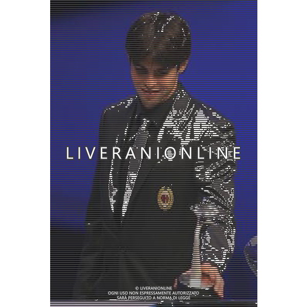 Montecarlo Monaco 30/08/2007 sorteggi champions league 2007/08 nella foto kaka ricardo con il premio miglior attacante dell\'anno uefa ph marco luzzani/ag aldo liverani s.a.s.