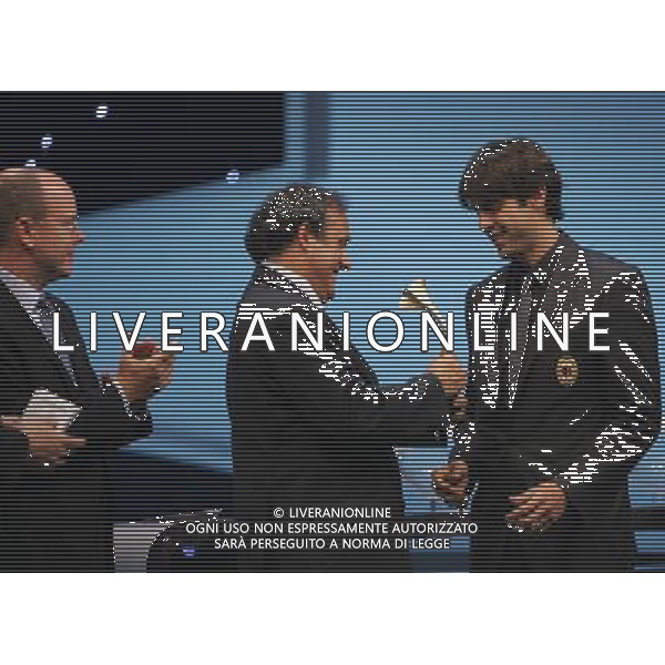 Montecarlo Monaco 30/08/2007 sorteggi champions league 2007/08 nella foto kaka riccardo premiato da platini michel miglior giocatore dell\'anno dell\'anno ph marco luzzani/ag aldo liverani s.a.s.