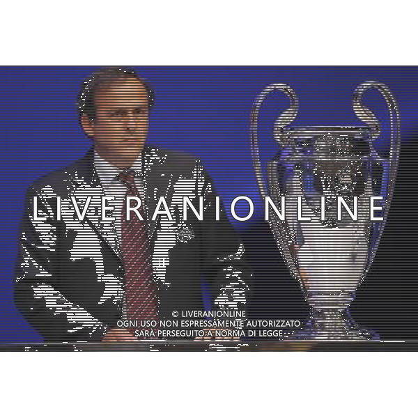 Montecarlo Monaco 30/08/2007 sorteggi champions league 2007/08 nella foto platini michel con la champions league ph marco luzzani/ag aldo liverani s.a.s.