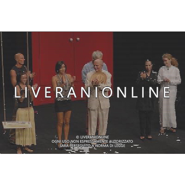 MILANO 18/9/2007 TEATRO OUT OFF VIA MAC MAHON, 16 PRIMA DELLO SPETTACOLO TEATRALE CON ATTORI GIORNALISTI: -ANGELO 2000- NELLA FOTO MARGHERITA DI RUFFIA, OSCAR VACCARI, ORNELLA INGENITO, PAOLO PIETRONI, ALFREDO ROSSI, SIMONA CATTANEO E CHIARA TRONVILLE FOTO CAZZANIGA/AG ALDO LIVERANI