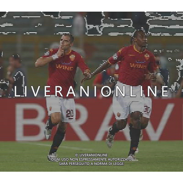 Roma 19 settembre 2007 Roma-Dinamo Kiev champions league 2007/2008 nella foto: esultanza dopo il gol di simone perrotta foto Corradetti / Ag. Aldo Liverani