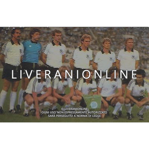 FORMAZIONE DELLA GERMANIA VINCITRICE DEGLI EUROPEI DI CALCIO 1980 PH GPG/AG. ALDO LIVERANI SAS =============================== ATTENTION THIS PICTURES IS ONLY FOR ITALIAN MARKET =============================== 