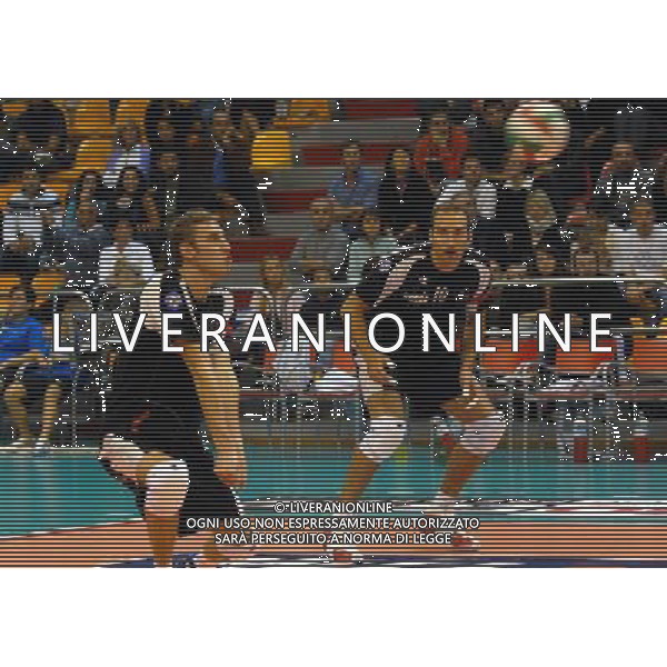 MILANO 30/9/2007 PALALIDO CAMPIONATO ITALIANO VOLLEY 20007/2008 SPARKLEY VOLLEY MILANO-PRISMA TARANTO NELLA FOTO LA RICEZIONE DI GUILLAUME SAMICA FOTO MARIO ROMANO/AG ALDO LIVERANI