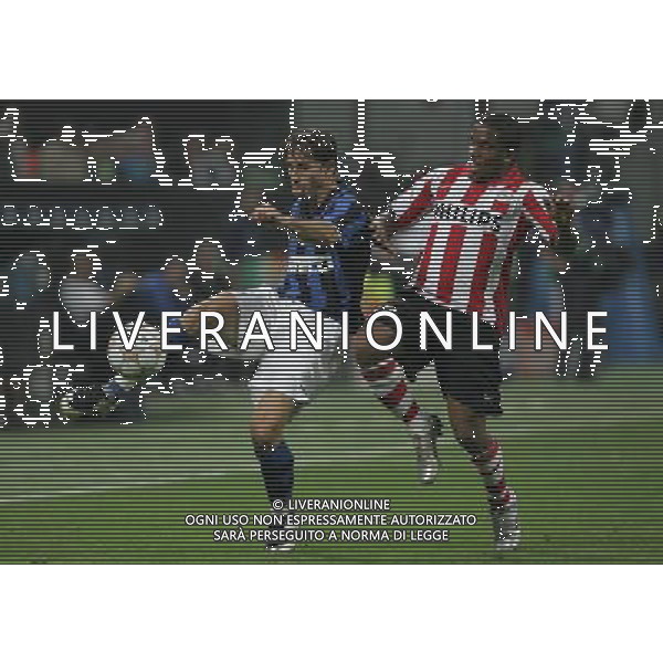 Inter - Psv Eindhoven Champions League 02/10/2007 nella foto maxwell e farfan ph luzzani/Ag. Aldo Liverani Sas