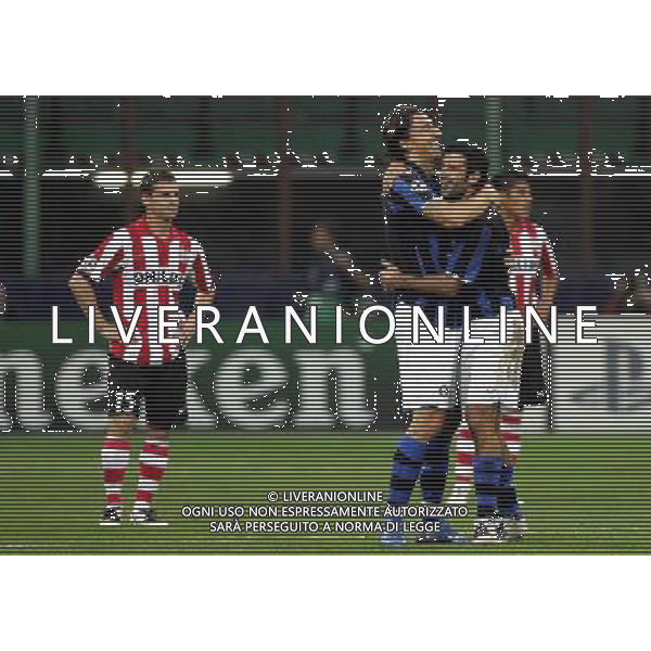 Inter - Psv Eindhoven Champions League 02/10/2007 nella foto esultanza dopo il secondo gol di zlatan ibrahimovic con luis figo ph luzzani/Ag. Aldo Liverani Sas