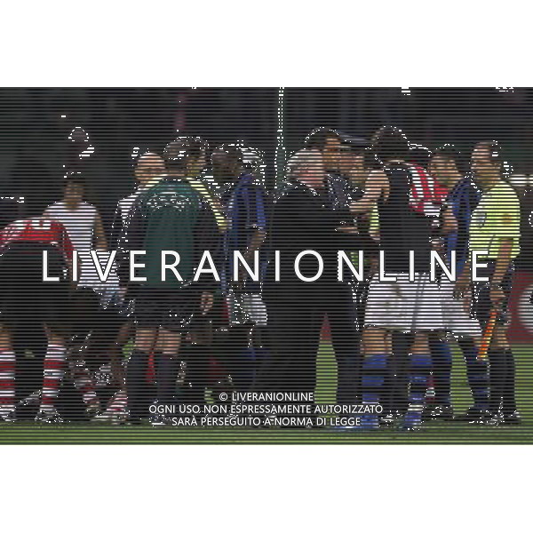 Inter - Psv Eindhoven Champions League 02/10/2007 nella foto espulsione di david suazo a partita finita ph luzzani/Ag. Aldo Liverani Sas