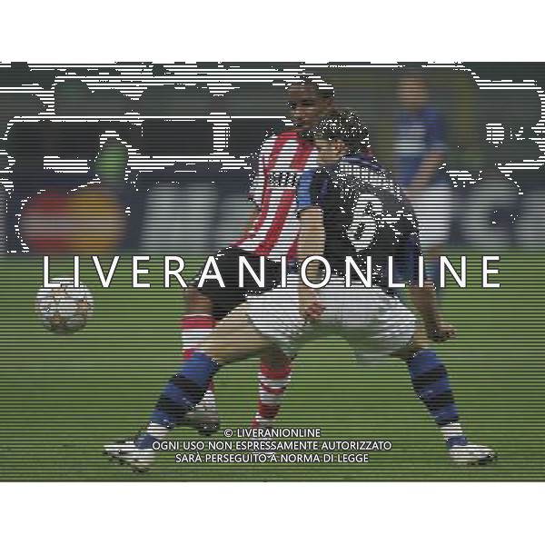 Milano 02-10-2007 Champions League 2007/08 inter-psv eindhoven nella foto farfan e maxwell ph marco luzzani/ag aldo liverani s.a.s.