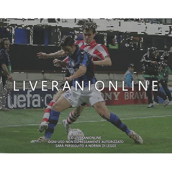 Milano 02-10-2007 Champions League 2007/08 inter-psv eindhoven nella foto chivu e perez ph marco luzzani/ag aldo liverani s.a.s.