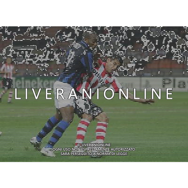 Milano 02-10-2007 Champions League 2007/08 inter-psv eindhoven nella foto suazo e salcido ph marco luzzani/ag aldo liverani s.a.s.