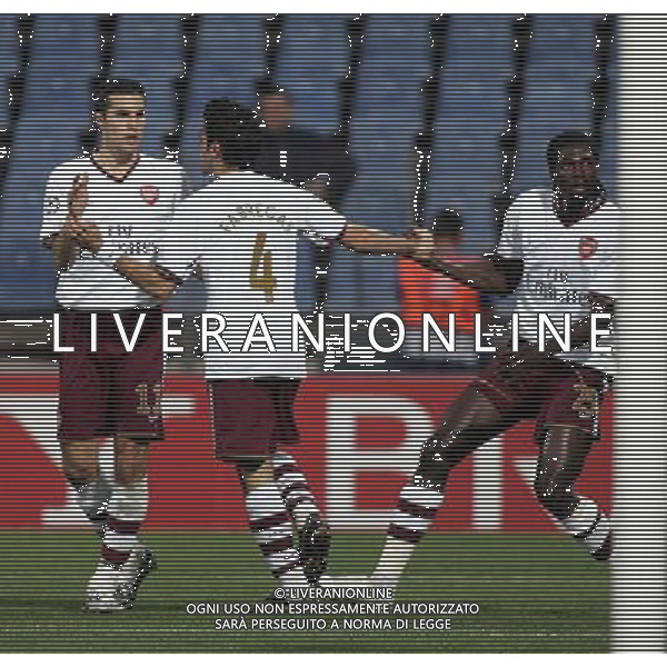 Steaua Bucarest - Arsenal, Champions League, Group H, Steaua Stadium Bucharest Romania 02/10/2007 nella foto esultanza dopo il gol di Robin van Persie del 0-1 Picture by Ian Kington(IPS PHOTO AGENCY)/Ag. Aldo Liverani Sas 