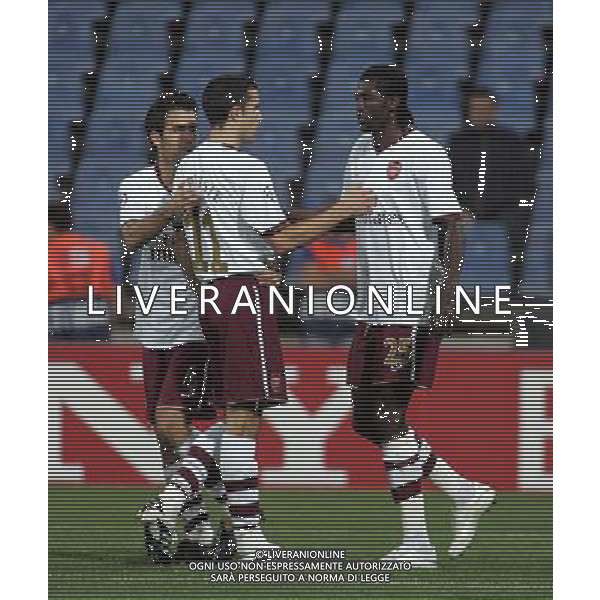 Steaua Bucarest - Arsenal, Champions League, Group H, Steaua Stadium Bucharest Romania 02/10/2007 nella foto esultanza dopo il gol di Robin van Persie del 0-1 Picture by Ian Kington(IPS PHOTO AGENCY)/Ag. Aldo Liverani Sas 